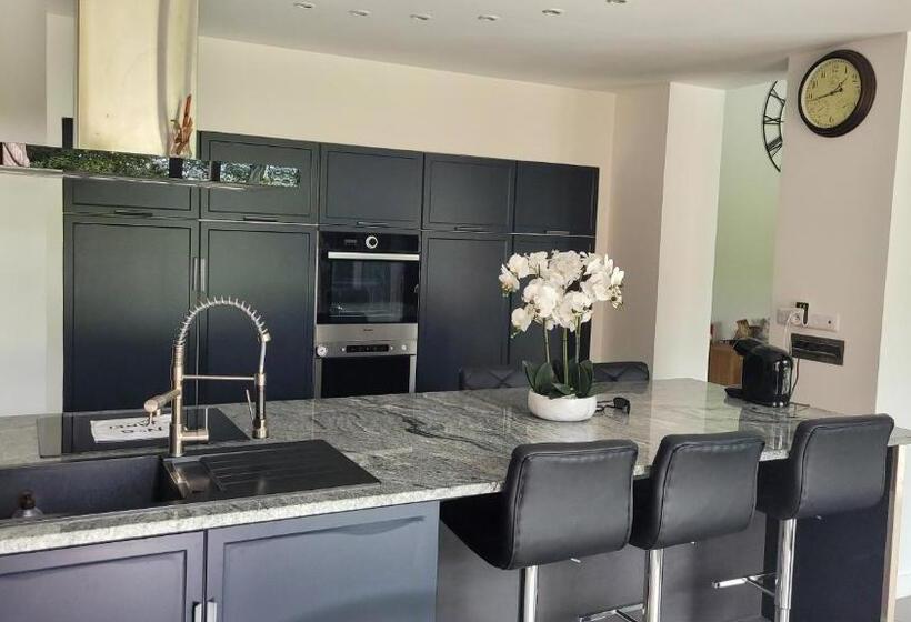 Bed and Breakfast Chambres Chez L Habitant Villa De Luxe
