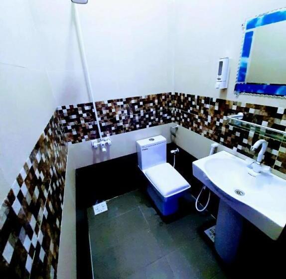 تختخواب و صبحانه Galaxy Inn