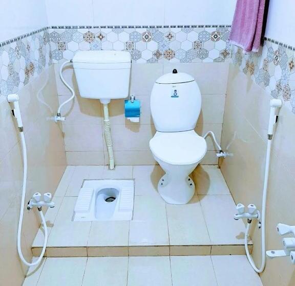 تختخواب و صبحانه Galaxy Inn