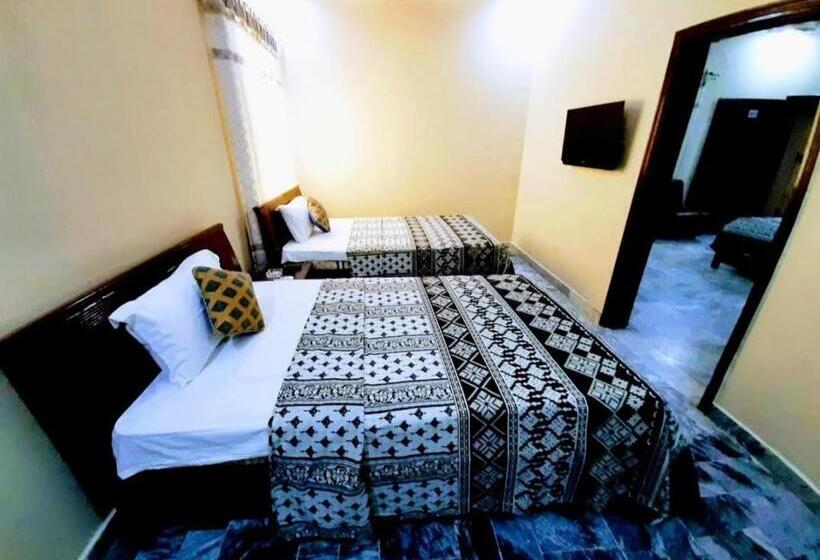 تختخواب و صبحانه Galaxy Inn