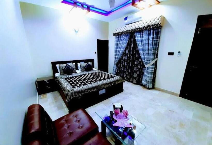 تختخواب و صبحانه Galaxy Inn
