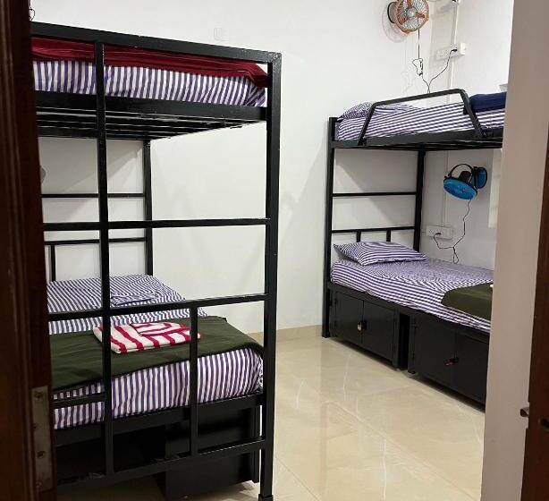 Bonds Hostel