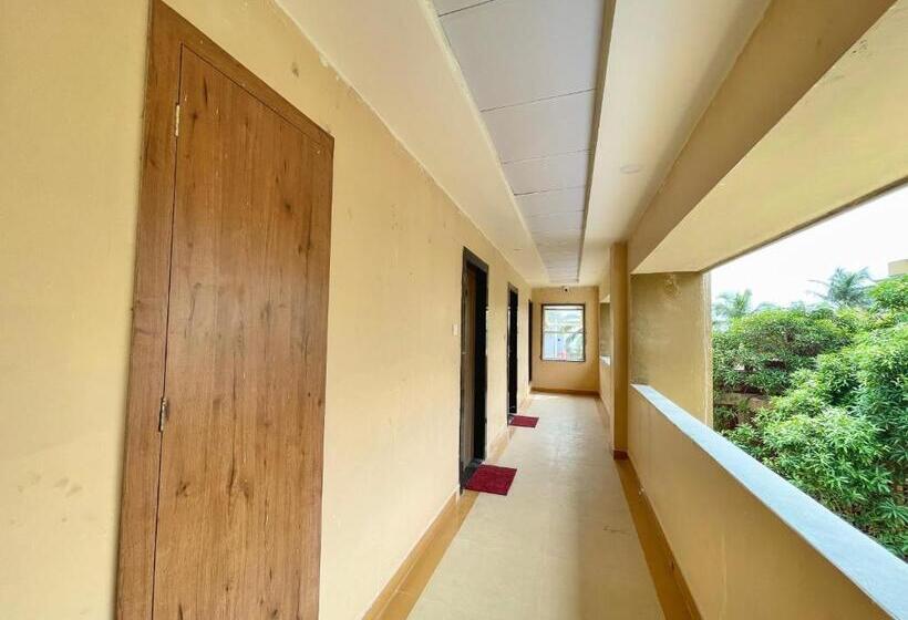 هتل Rockbay ! Puri, Swimming Pool Lift And Parking Facility Near Sea Beach & Temple Breakfast Included