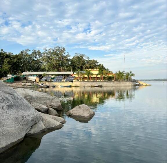 فندق Wild Woods Tiger Resort