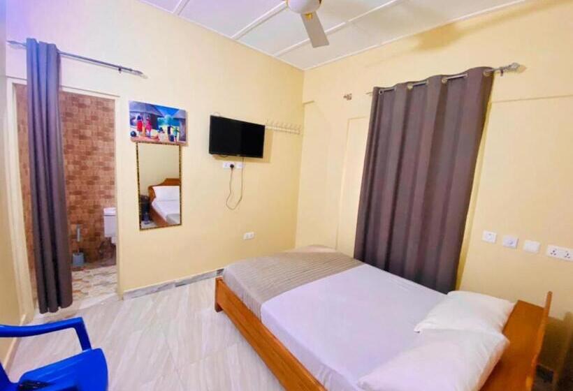 بنسيون King Boat Guest House And Pub