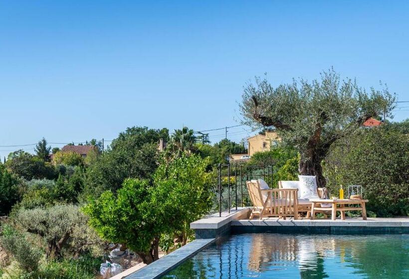 پانسیون La Bastide Des Culs Rousset