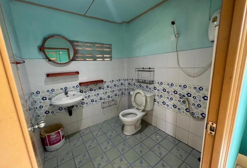 פנסיון Phet Ban Suan