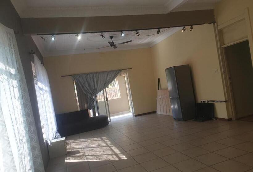 Пансион Randgate Guesthouse