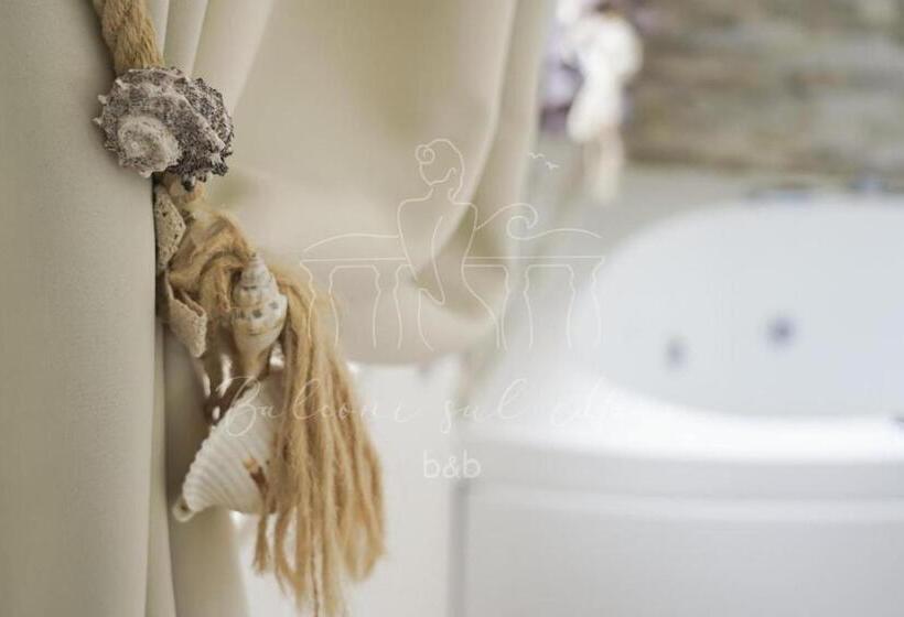 پانسیون Room In B&b B&b Balconi Sul Mare Deluxe Room With Hydromassage La Spiaggetta