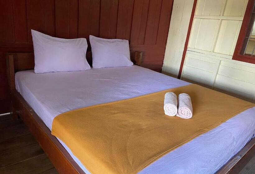 پانسیون Souksanh Guesthouse