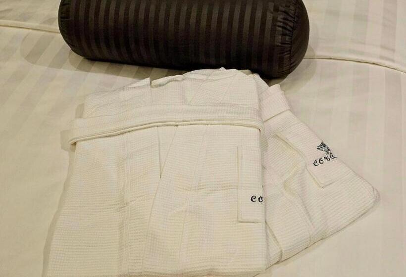 リゾートホテル Covanro Sigiriya   Brand New Luxury