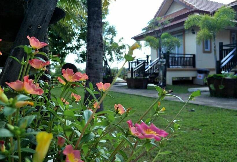 เดือนเพ็ญ รีสอร์ต Duanphen Resort