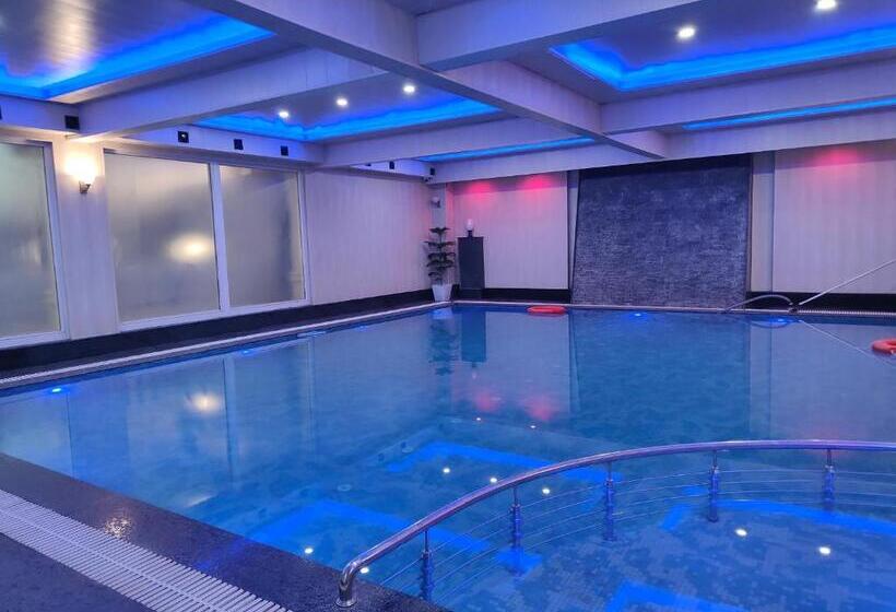 Arco Hotels And Resorts Srinagar