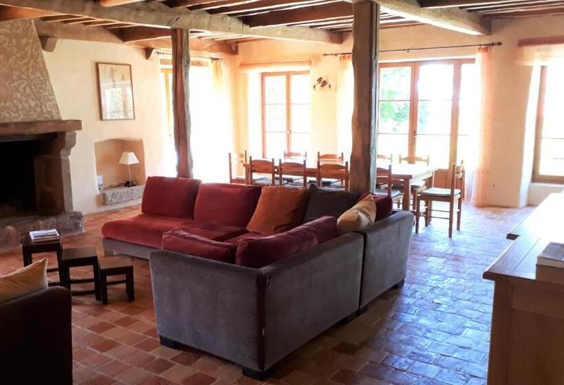Bed and Breakfast Domaine De Montvianeix