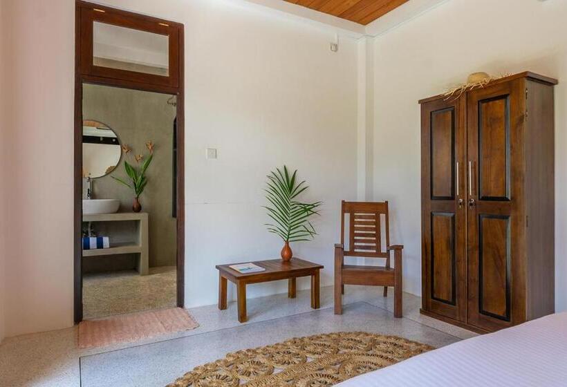 צימר Marshmellow Surf Villa With Pool   Sri Lanka