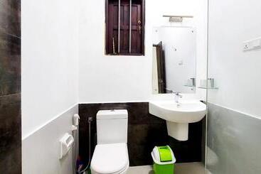 تختخواب و صبحانه Mirissa Marin Wall Villa Deluxe Double Room