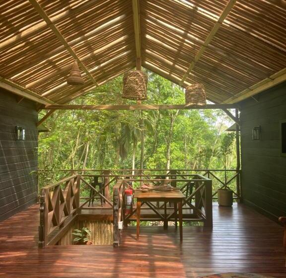 تختخواب و صبحانه The Lodge At Punta Rica  Hilltop Eco Lodge With Views & Pool
