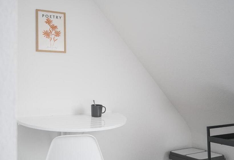 هتل Home2stay Apartmenthaus Heilbronn City Kitchen Parking Highspeed Wifi Washroom