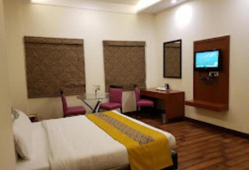 فندق Dev International, Chhindwara