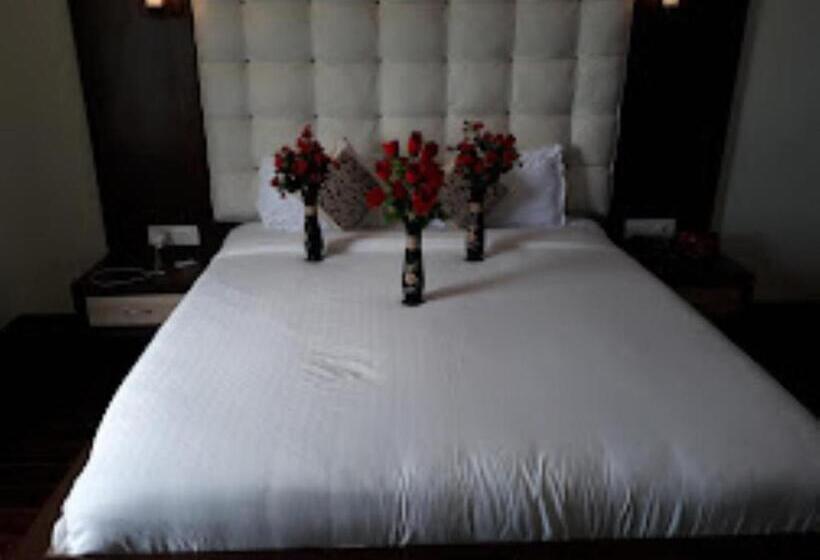 فندق Dev International, Chhindwara