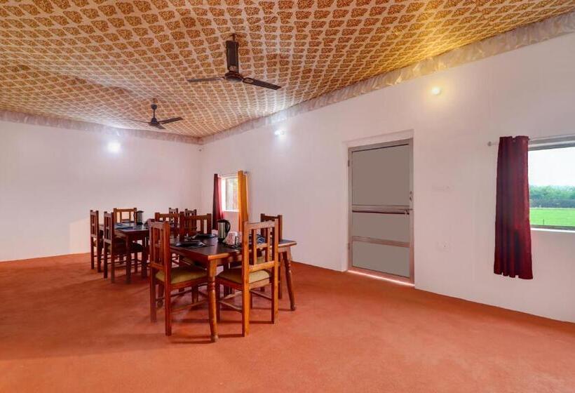 فندق Oyo Pritampalace