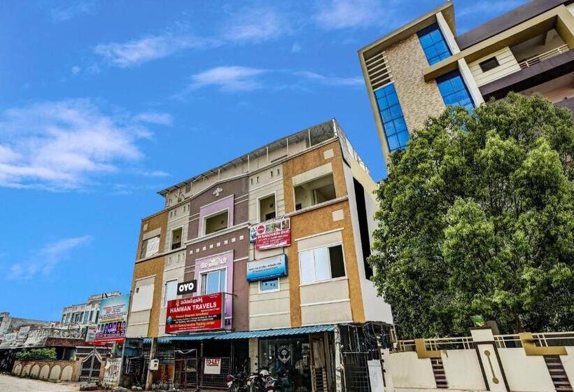 فندق Oyo Sri Rama Chandra Grand