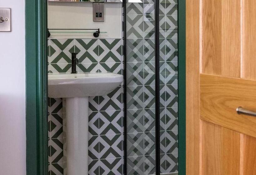 فندق The Sheep And Penguin