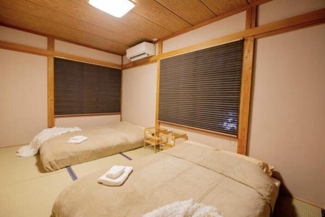 هتل Yuzawa Onsen Lodge 1min To Lift House