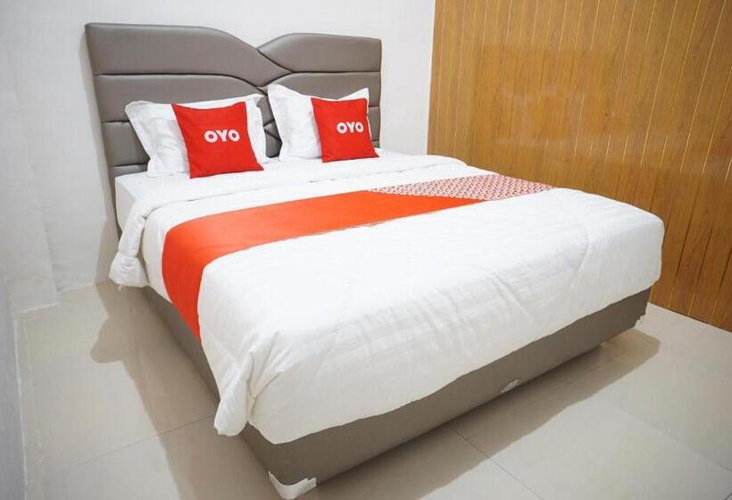 Oyo 93205 Kusuma Hotel And Convention Hall