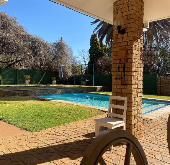 پانسیون 9 Wena Ave Guesthouse