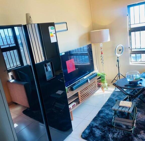 بنسيون Busy Bee Guest House