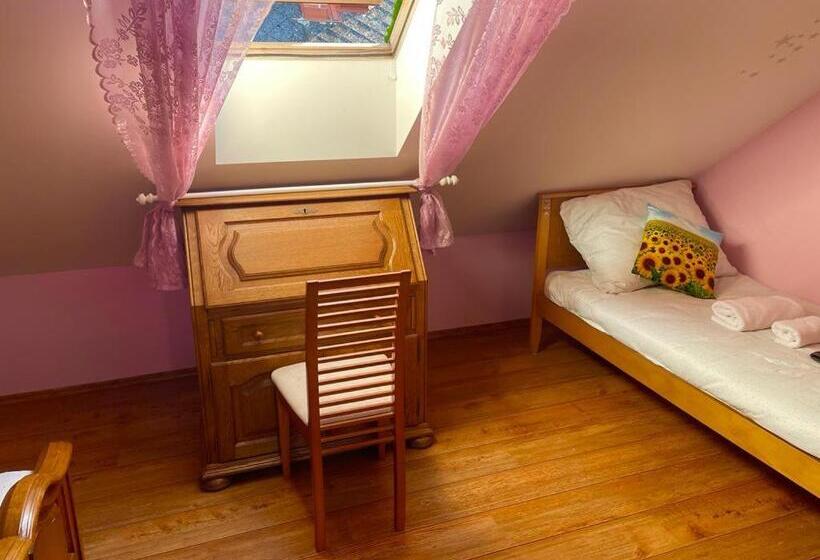 Пансион Czech Paradise Family Guest House With Breakfast & Garden