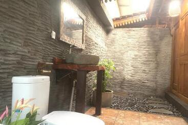 پانسیون Jane’s House & Spa Bedugul Bali