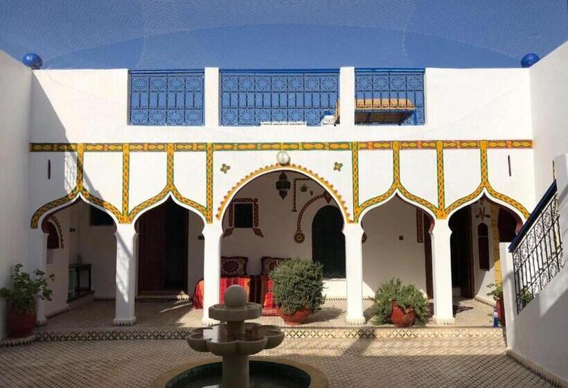 پانسیون Room In Guest Room   Room In Villa Lair De La Mer No0969