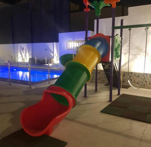 استراحتگاه مورايا Murraya