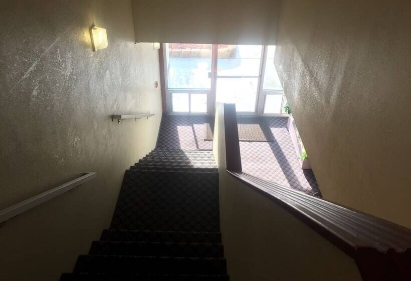 هتل America S Best Inn Urbana Champaign