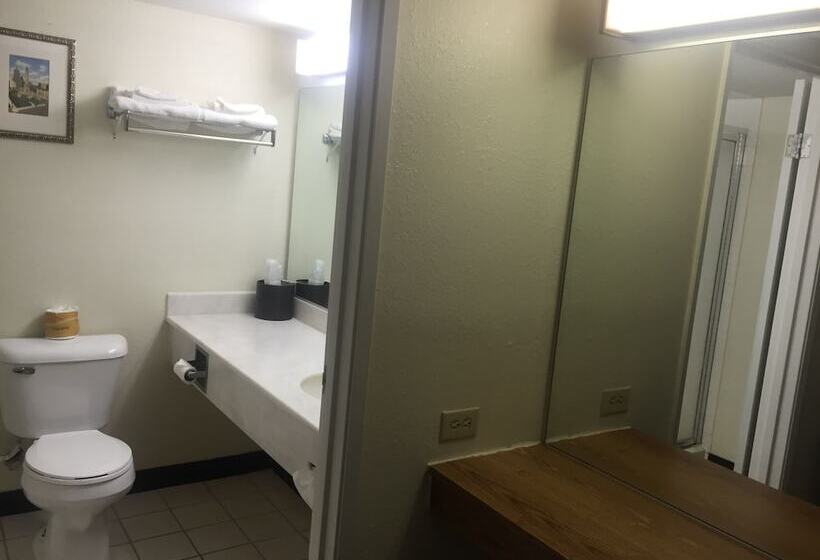 هتل America S Best Inn Urbana Champaign