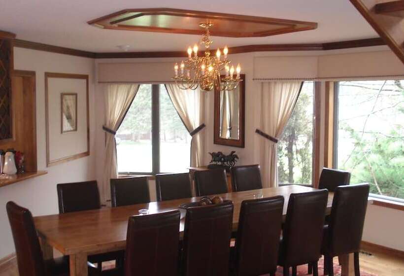 Отель Bar W Guest Ranch