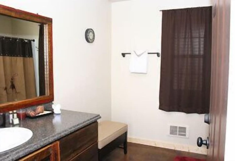 فندق Bar W Guest Ranch