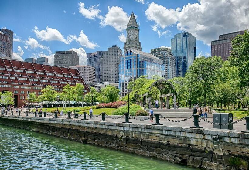 Hotel Boston Yacht Haven