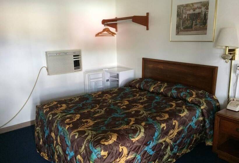 هتل Budget Inn   Scottsboro