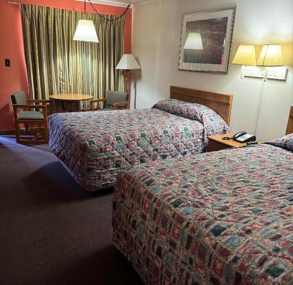هتل Budget Inn   Scottsboro