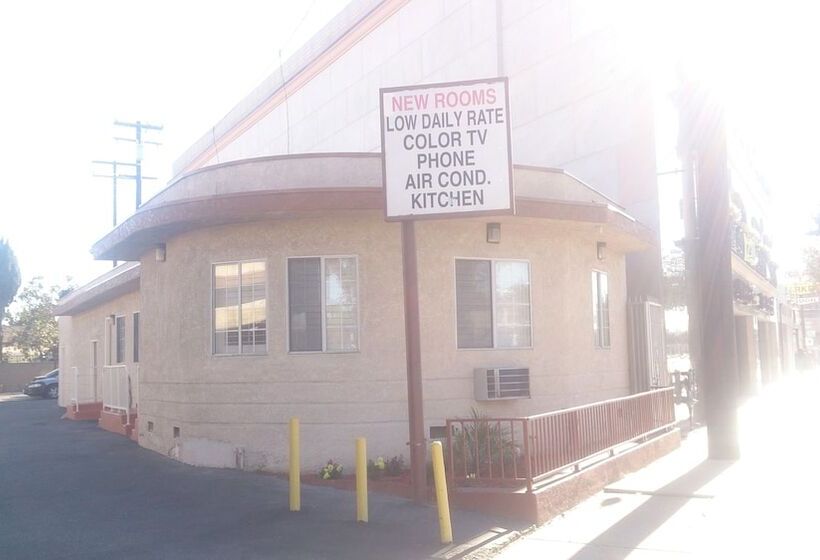 هتل Budget Inn