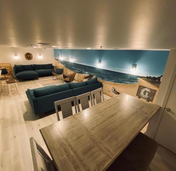 فندق Canalside Inn