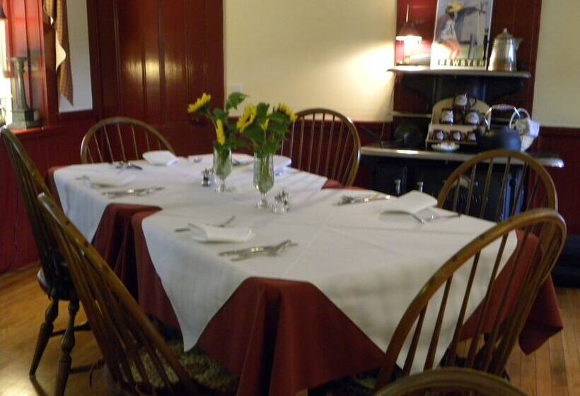 ホテル Candleberry Inn On Cape Cod