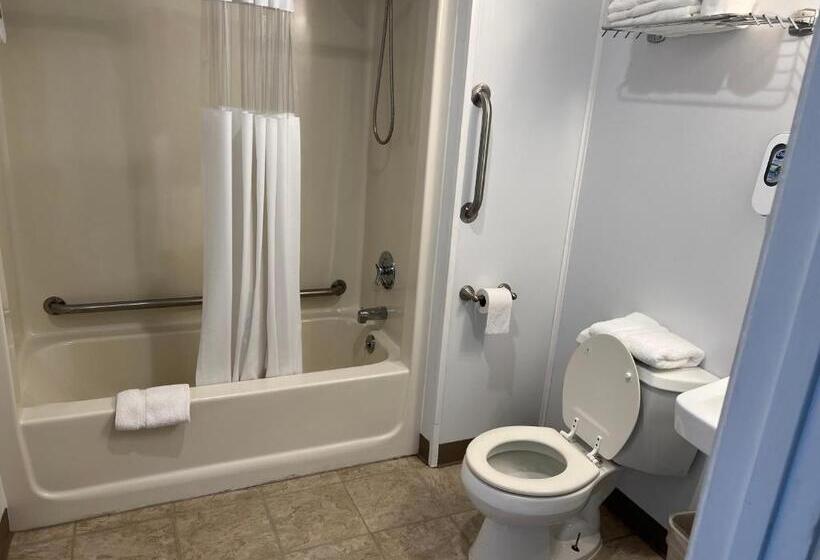 ホテル Cedar Hill Lodge