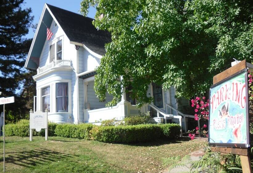 هتل Cliff Crest Inn