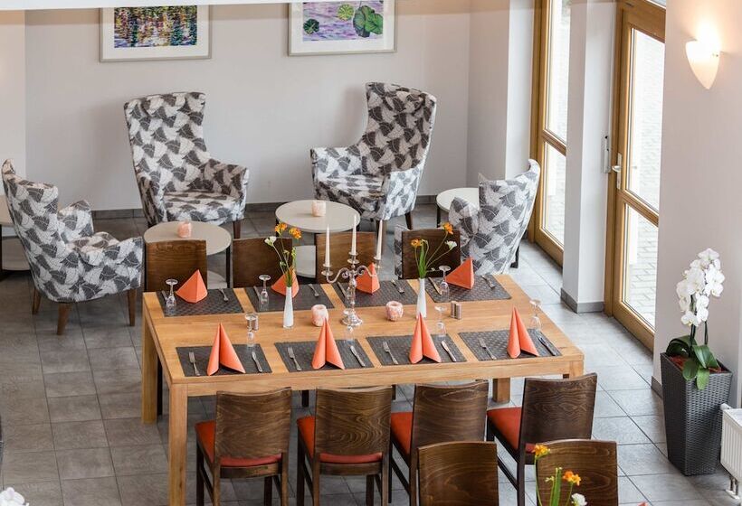 هتل Country Inn Suiten