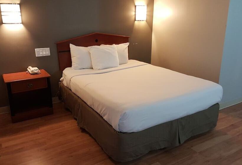 هتل Crystal Inn  Neptune