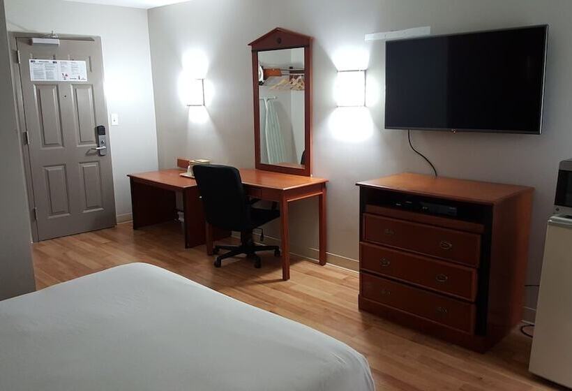 هتل Crystal Inn  Neptune